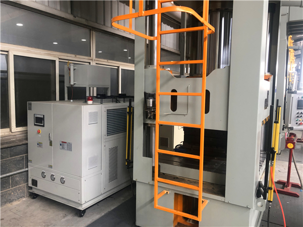 國產(chǎn)模溫機品牌